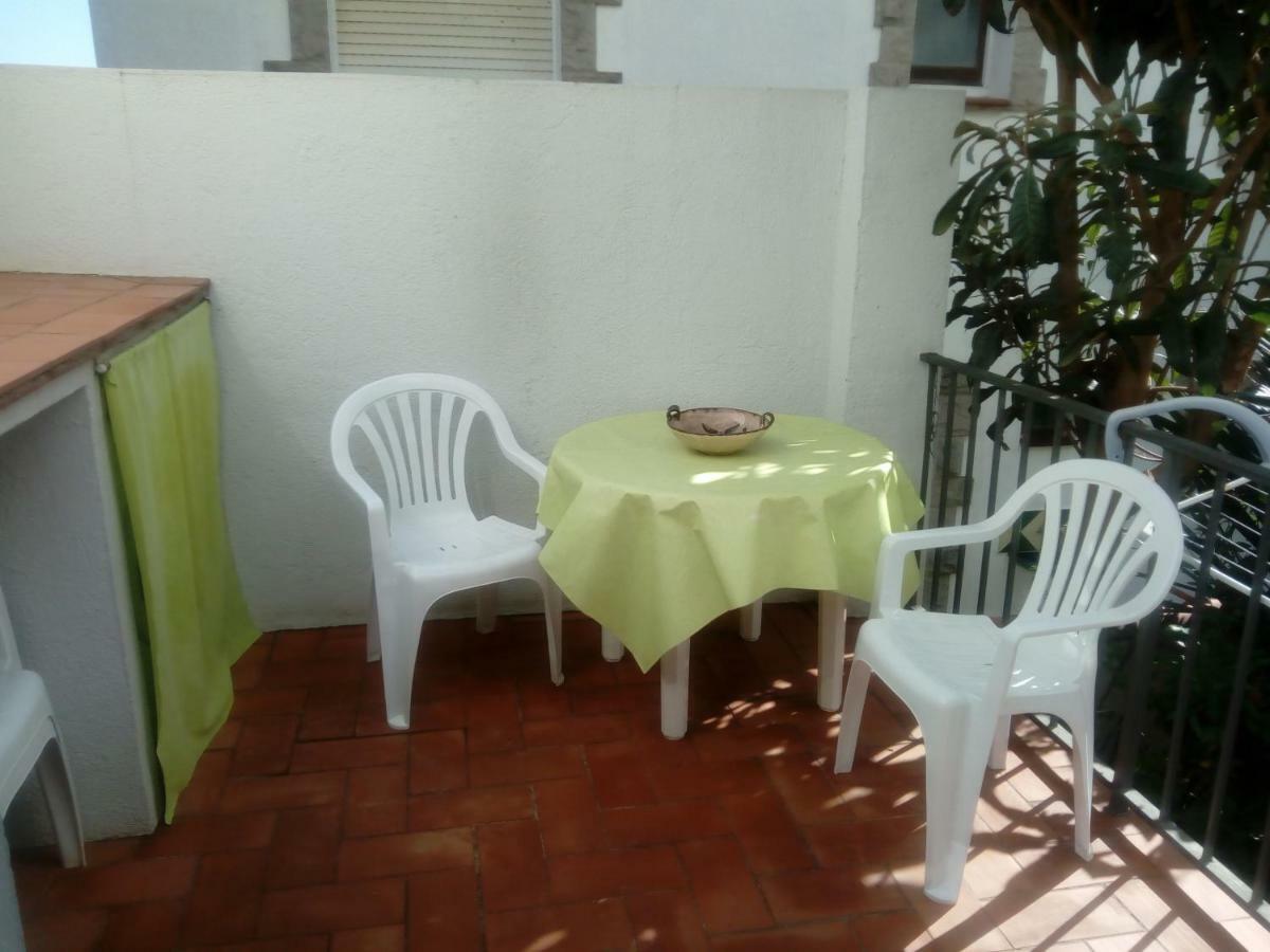 Apartamento Delacroix L' Escala Exterior foto